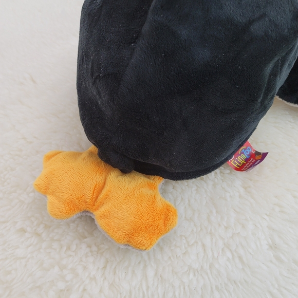 FlipaZoo Phoebe Penquin Bethan Seal 2 In 1 Plush - Picture 4 of 15